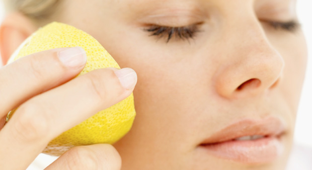 usar limão para a beleza da pele