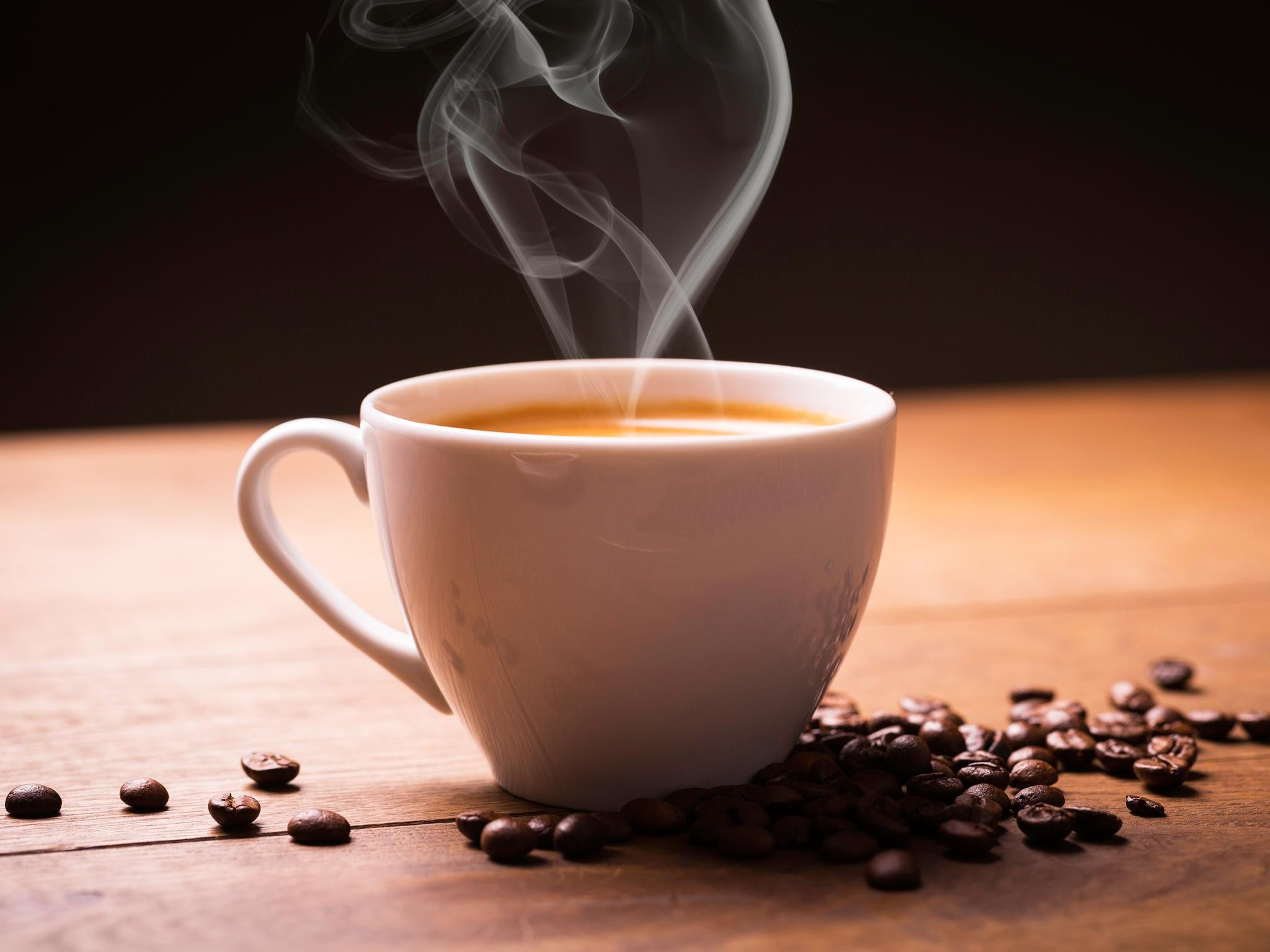 o café aumenta o desempenho físico e a resistência