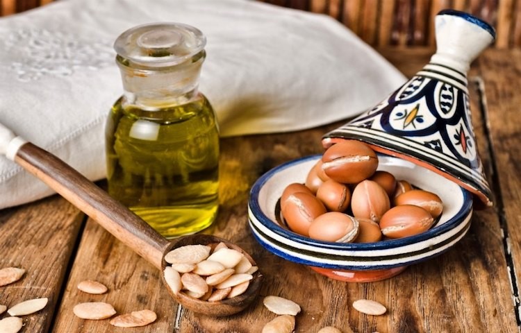 Óleo de argan previne estrias, reduz sebo e oleosidade da pele: veja os 12 benefícios