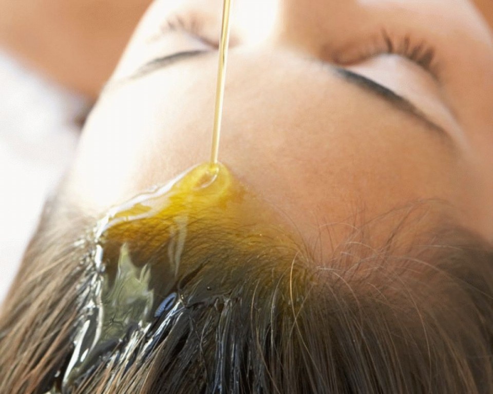 Óleo de girassol no cabelo: como usar, benefícios e receita