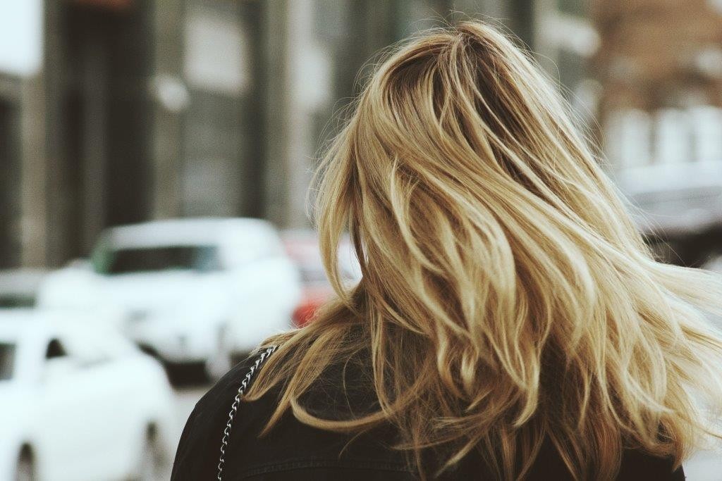 As 10 principais causas da perda de cabelo: malefícios e sintomas