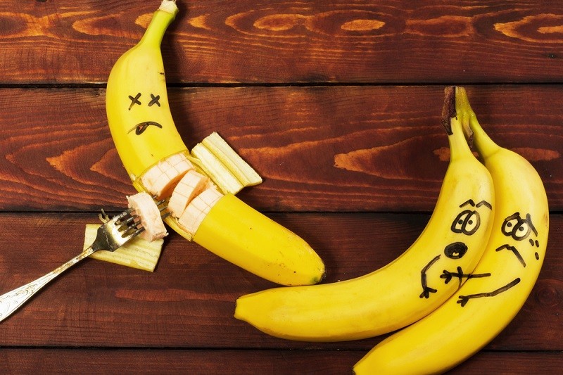 4 máscaras com banana para os cabelos: como usar e receitas 