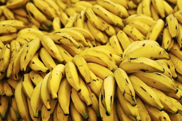 Banana faz bem para os rins, fígado, perda de peso: veja os 8 benefícios