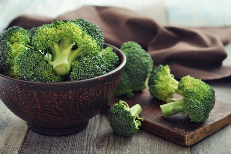 Brócolis faz bem para digestão, visão, rins: veja os 9 benefícios