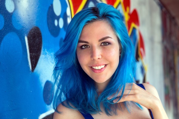 Cabelo azul: como pintar passo a passo, cuidar e manter o tom azul 