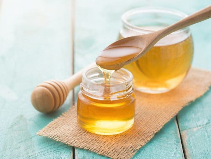 mel para o cabelo Mel para o cabelo: como usar, receitas, benefícios e malefícios