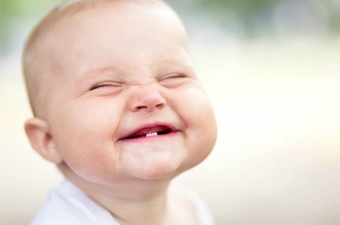 formas de fazer o bebe rir