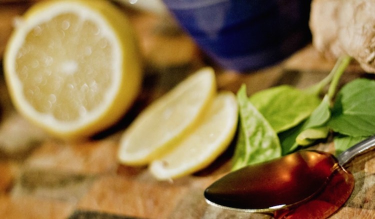 Chá de limão e gengibre para emagrecer: como fazer e receitas