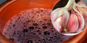 mistura de vinho com alho para perder peso