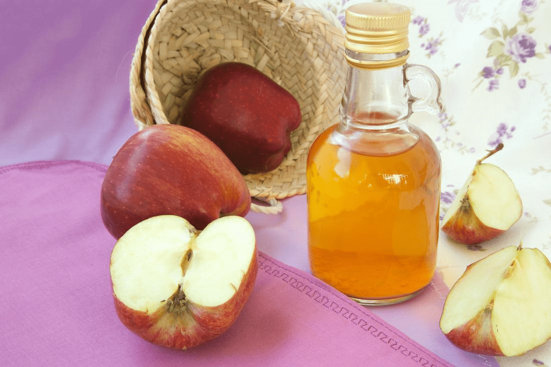 10 benefícios do vinagre de maçã para o cabelo: como usar e receitas
