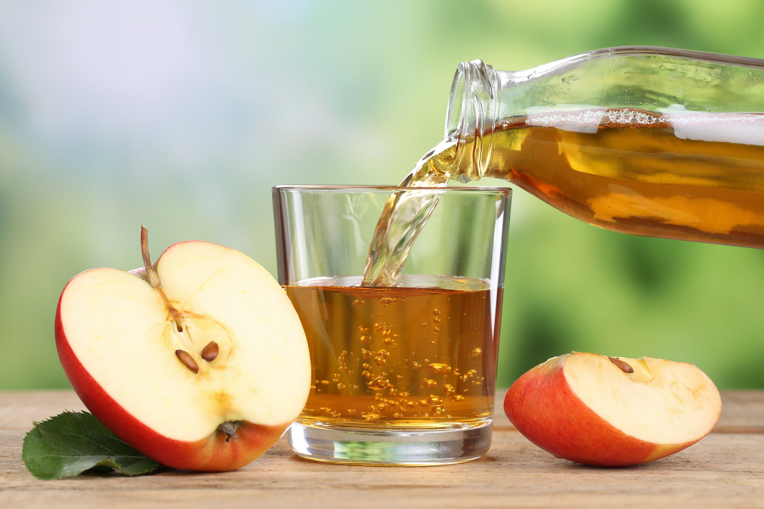 Vinagre de maçã no rosto: como usar, benefícios e receitas